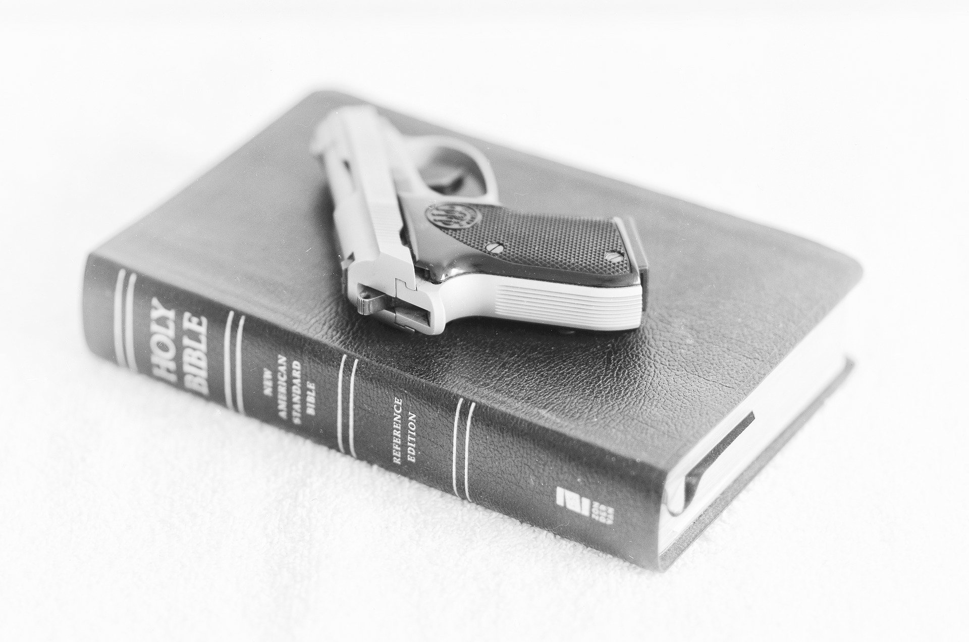 bible-1696374_1920 (2)2084990050..jpg